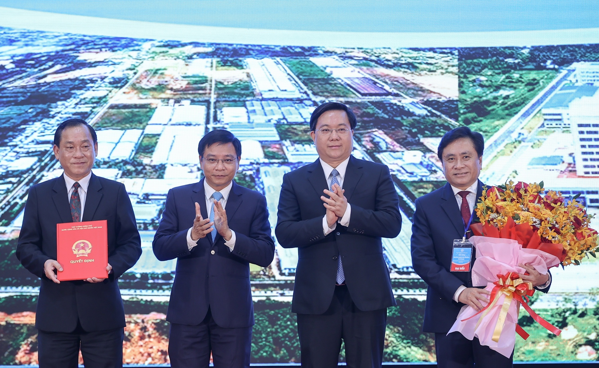 Thủ tướng dự Hội nghị công bố Quy hoạch tỉnh Tiền Giang