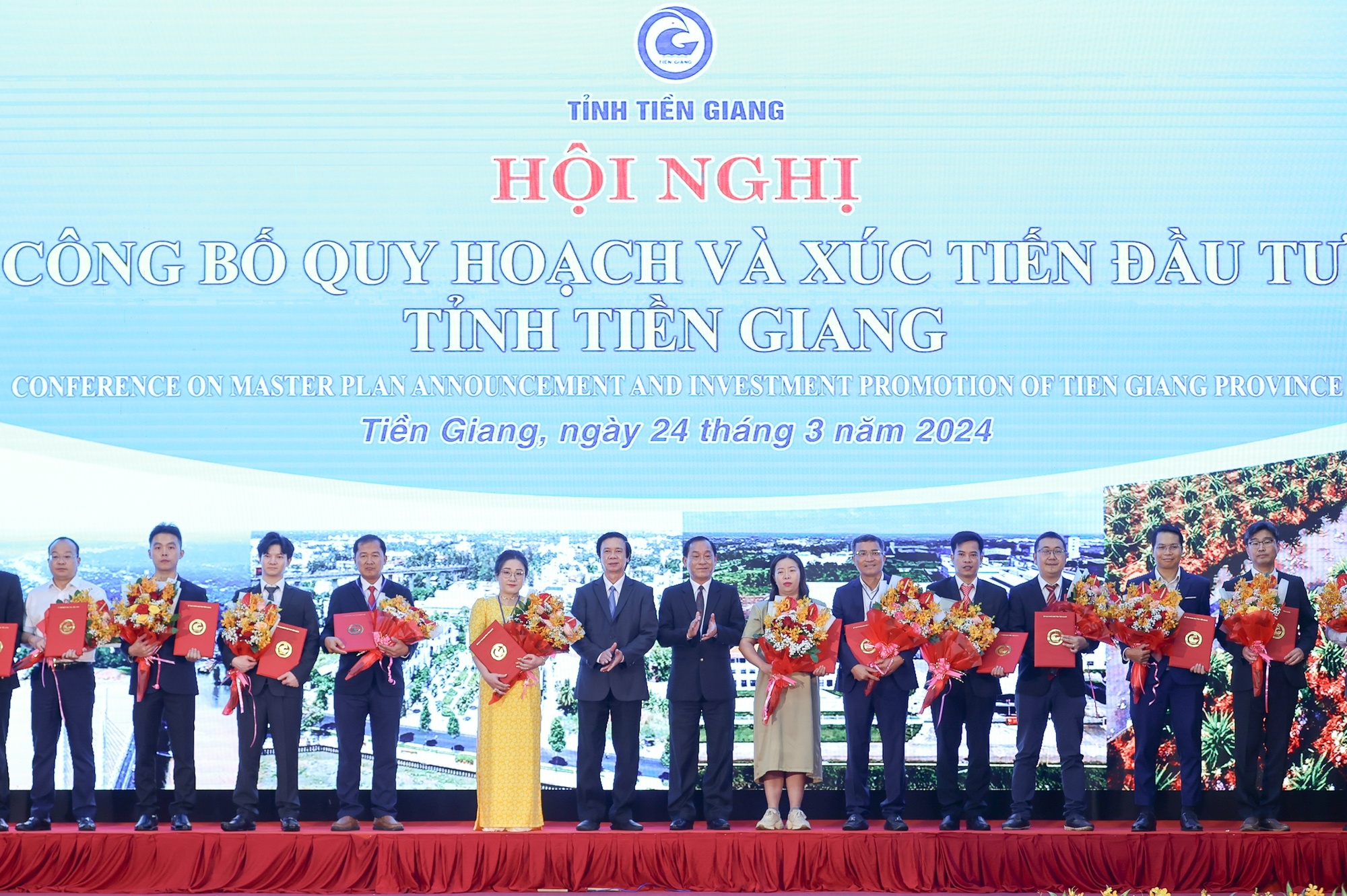 Thủ tướng dự Hội nghị công bố Quy hoạch tỉnh Tiền Giang