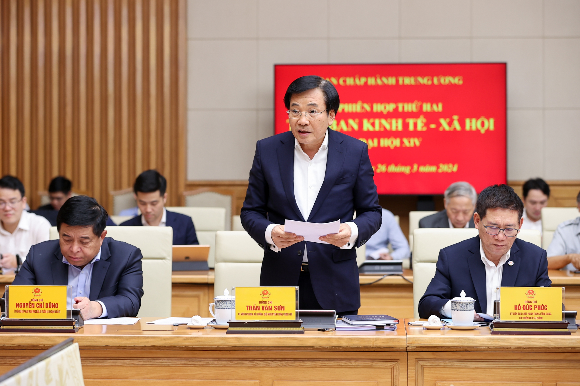 Thủ tướng Phạm Minh Chính chủ trì phiên họp Tiểu ban Kinh tế - xã hội Đại hội XIV của Đảng- Ảnh 5.