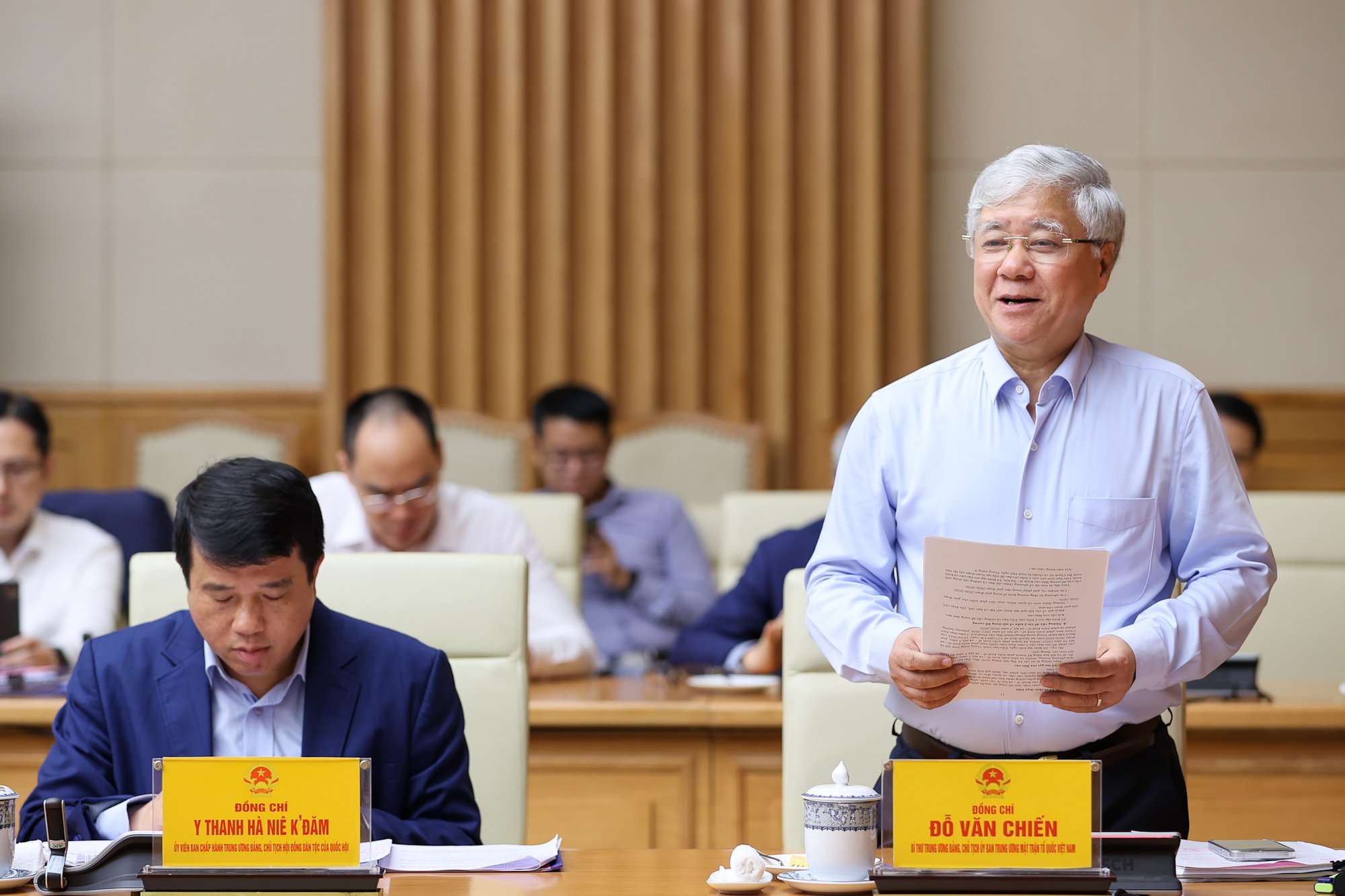 Thủ tướng Phạm Minh Chính chủ trì phiên họp Tiểu ban Kinh tế - xã hội Đại hội XIV của Đảng- Ảnh 3.