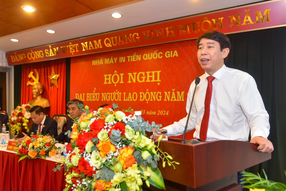 Cục trưởng ục trưởng Cục Phát hành và Kho quỹ Nguyễn Anh Tuấn trong phần phát biểu tại Hội nghị