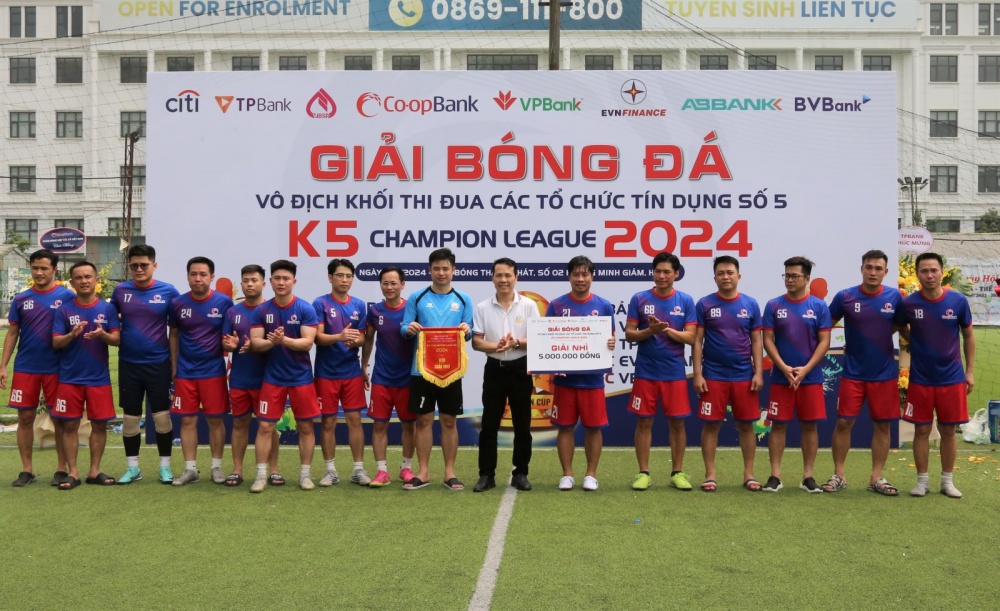 Đội bóng Co-opBank đạt giải Nhì tại giải bóng đá vô địch thi đua Khối 5