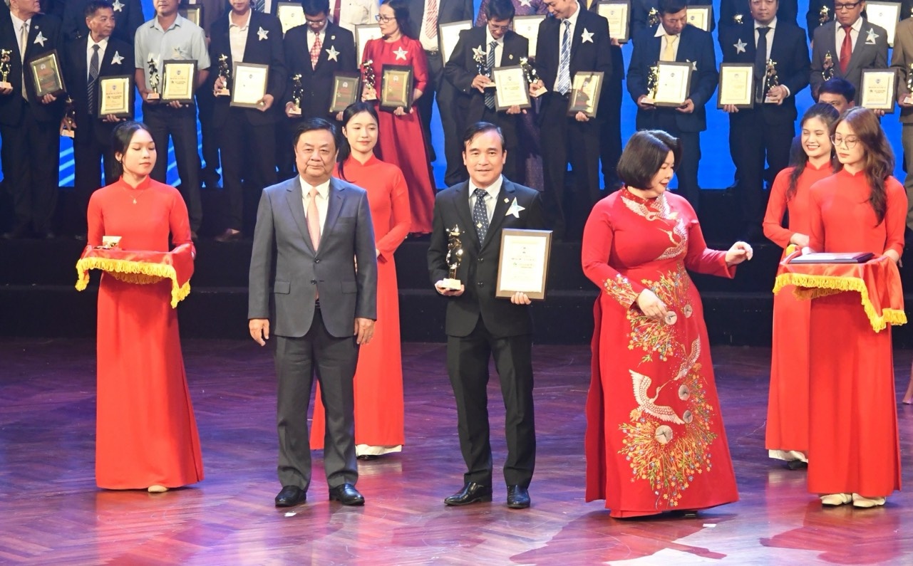 Saigon Co.op là Ngôi sao Hợp tác xã năm 2024  “Co-opStar Awards 2024”.