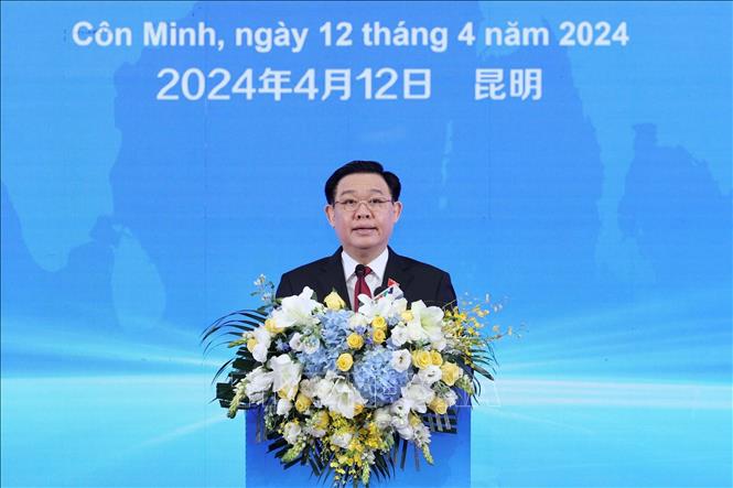 Chủ tịch Quốc hội dự Diễn đàn Chính sách pháp luật thúc đẩy hợp tác đầu tư, thương mại Việt Nam-Trung Quốc- Ảnh 1.