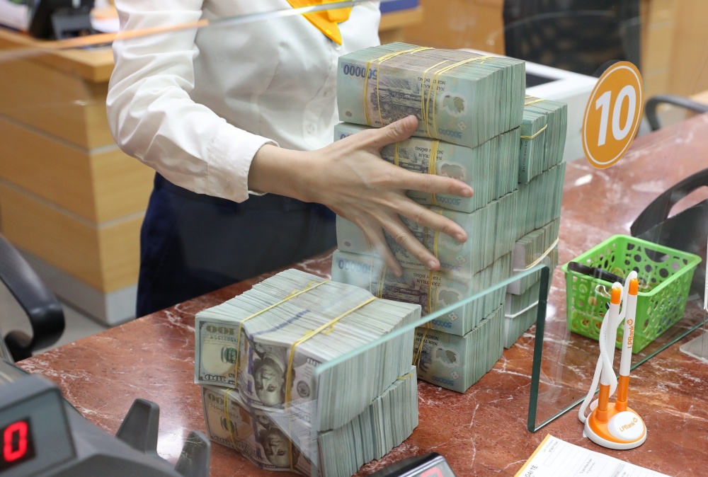 Đề xuất sửa đổi quy định về áp dụng lãi suất đối với tiền gửi bằng đồng Việt Nam