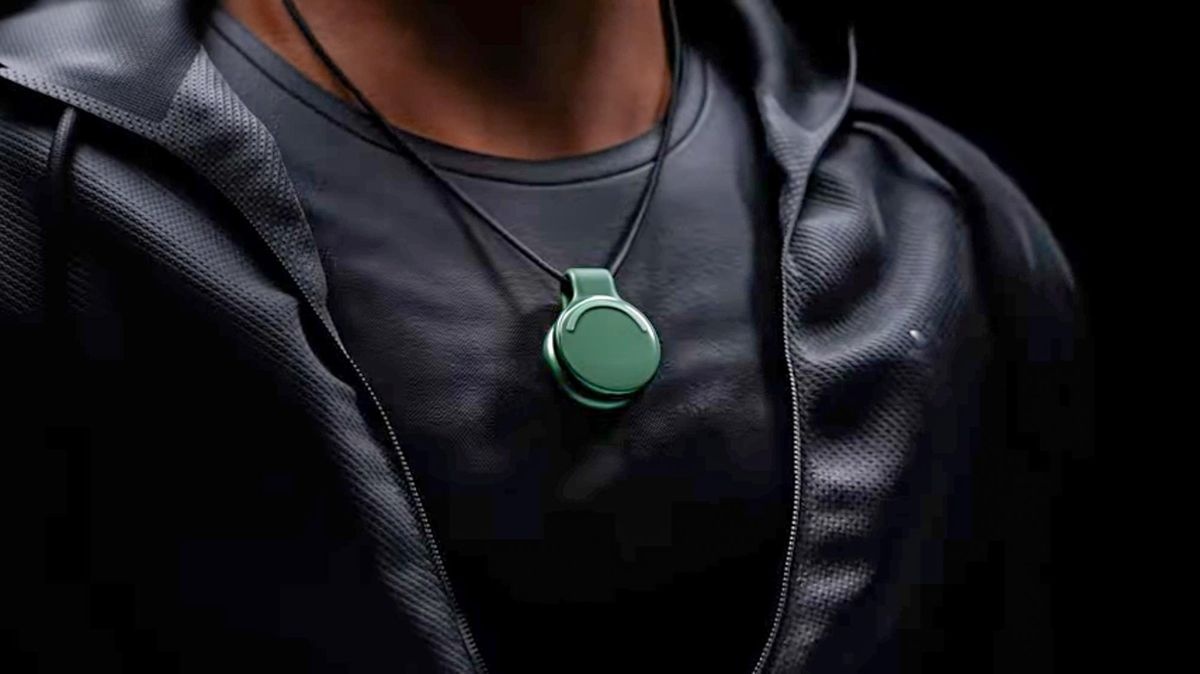 Limitless Pendant - thiết bị AI đeo cổ ghi và tóm tắt nội dung cuộc họp