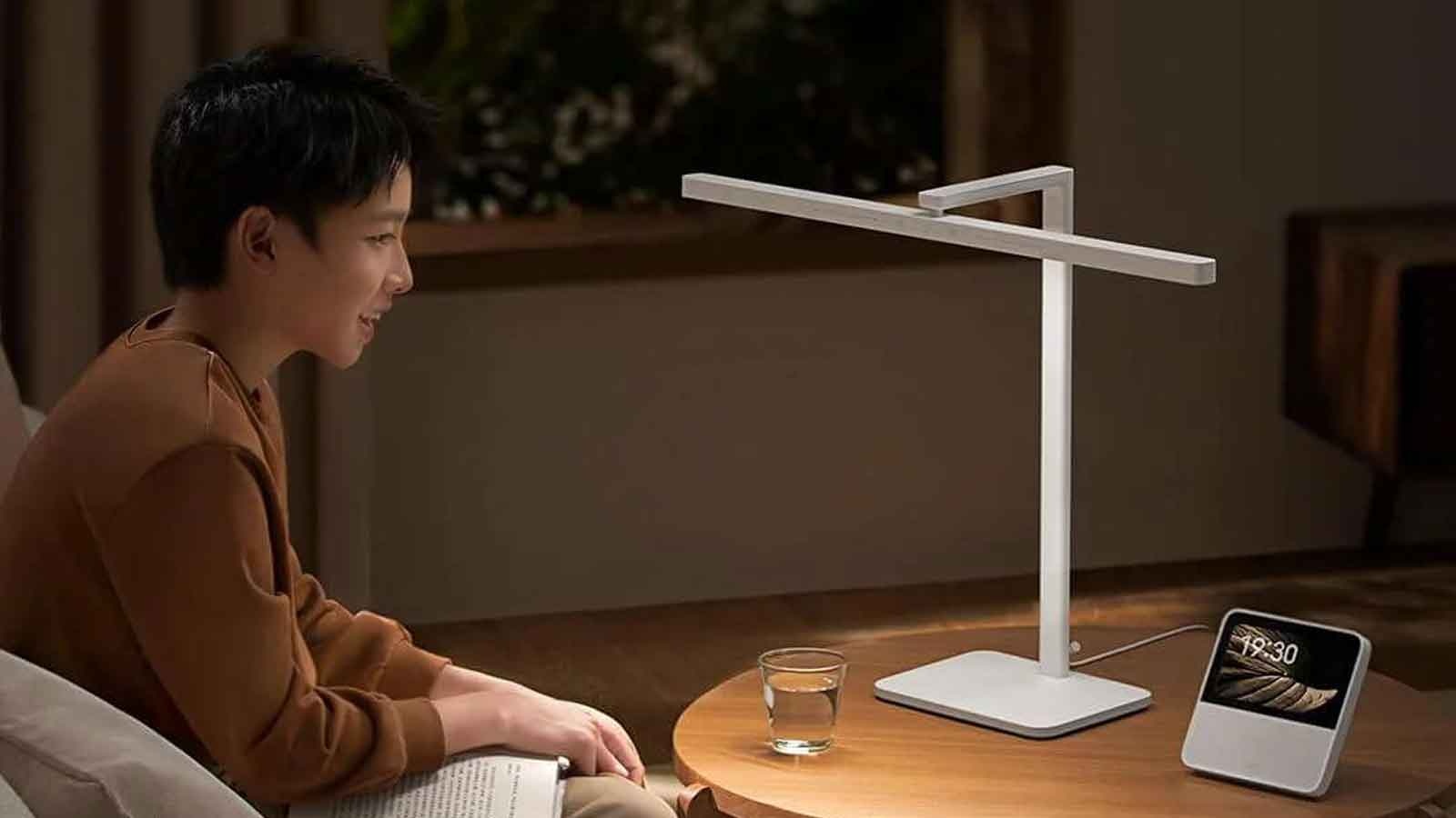 Xiaomi ra mắt đèn bàn thông minh Mijia 2 giá hơn 600K với chỉ số hoàn màu 97/100
