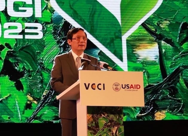 Ông Phạm Tấn Công, Chủ tịch Liên đoàn Thương mại và Công nghiệp Việt Nam (VCCI)