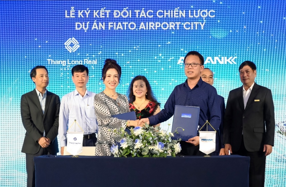 ABBANK và Thang Long Real Group cam kết hợp tác trong quá trình triển khai dự án Fiato Airpot City và sẵn sàng đồng hành trong hoạt động kinh doanh của cả hai bên