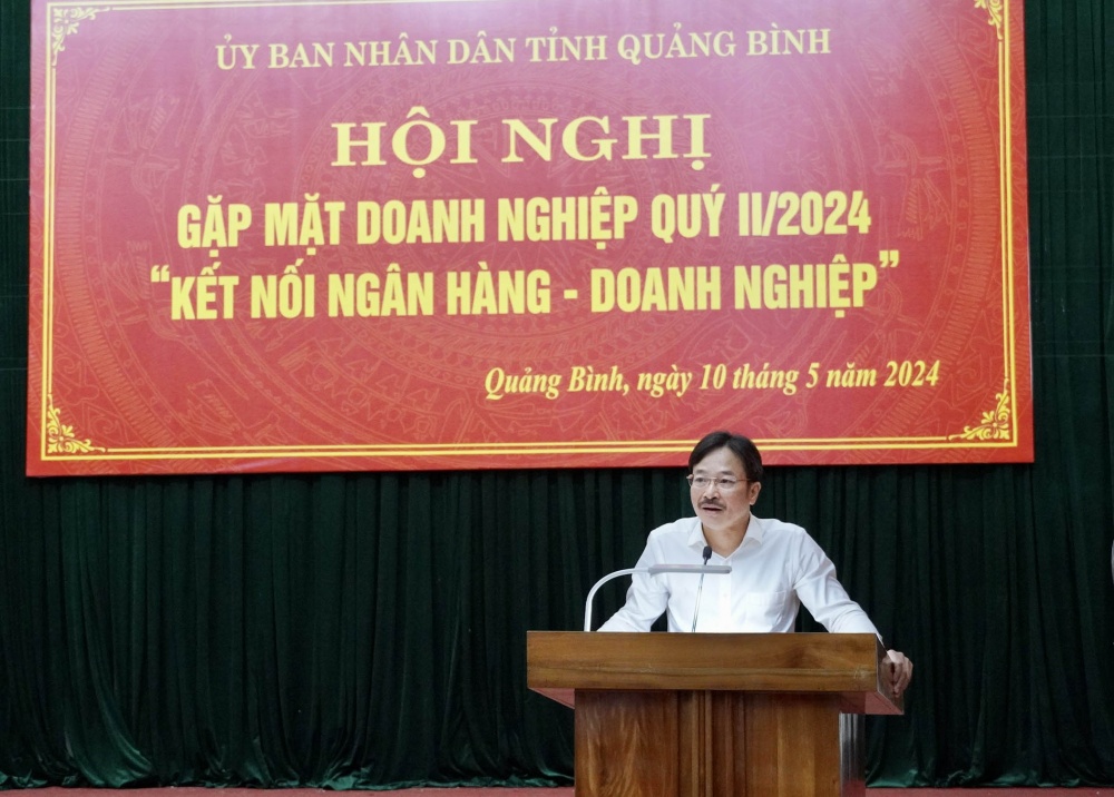 ông Lương Hải Lưu, Giám đốc NHNN chi nhánh Quảng Bình .