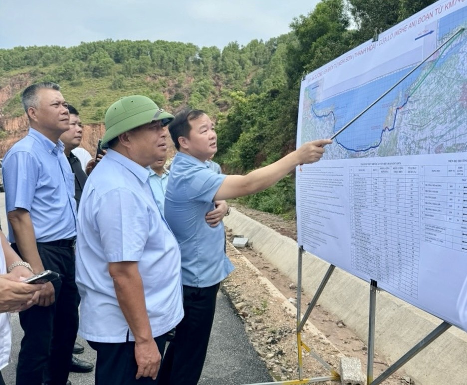 Đốc thúc giải ngân đầu tư công một số dự án trọng điểm tại tỉnh Nghệ An và Thanh Hóa