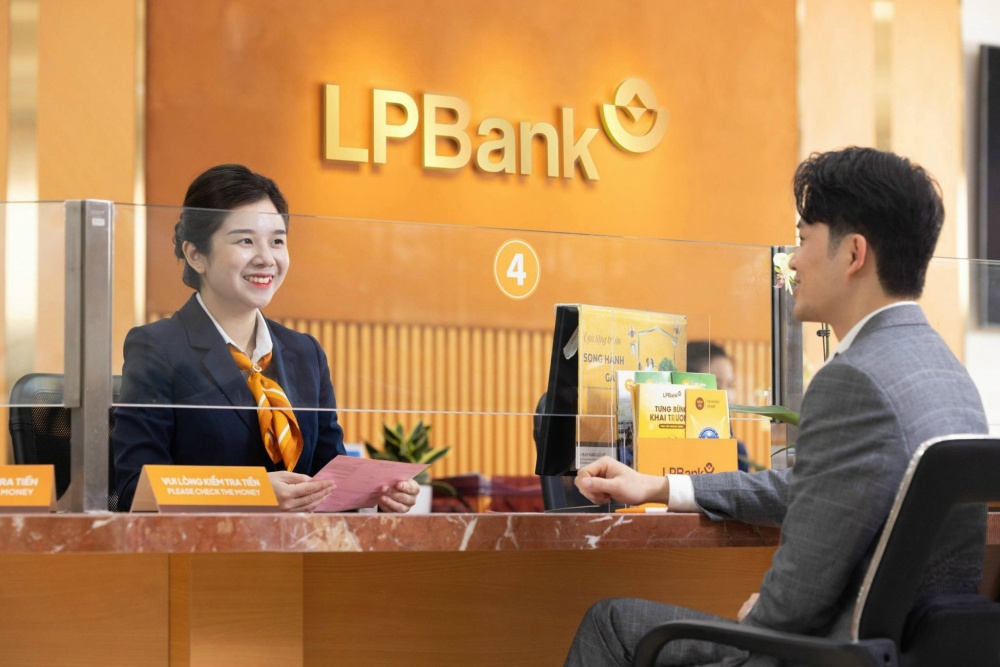 LPBank sẽ tăng vốn điều lệ lên hơn 33.576 tỷ đồng