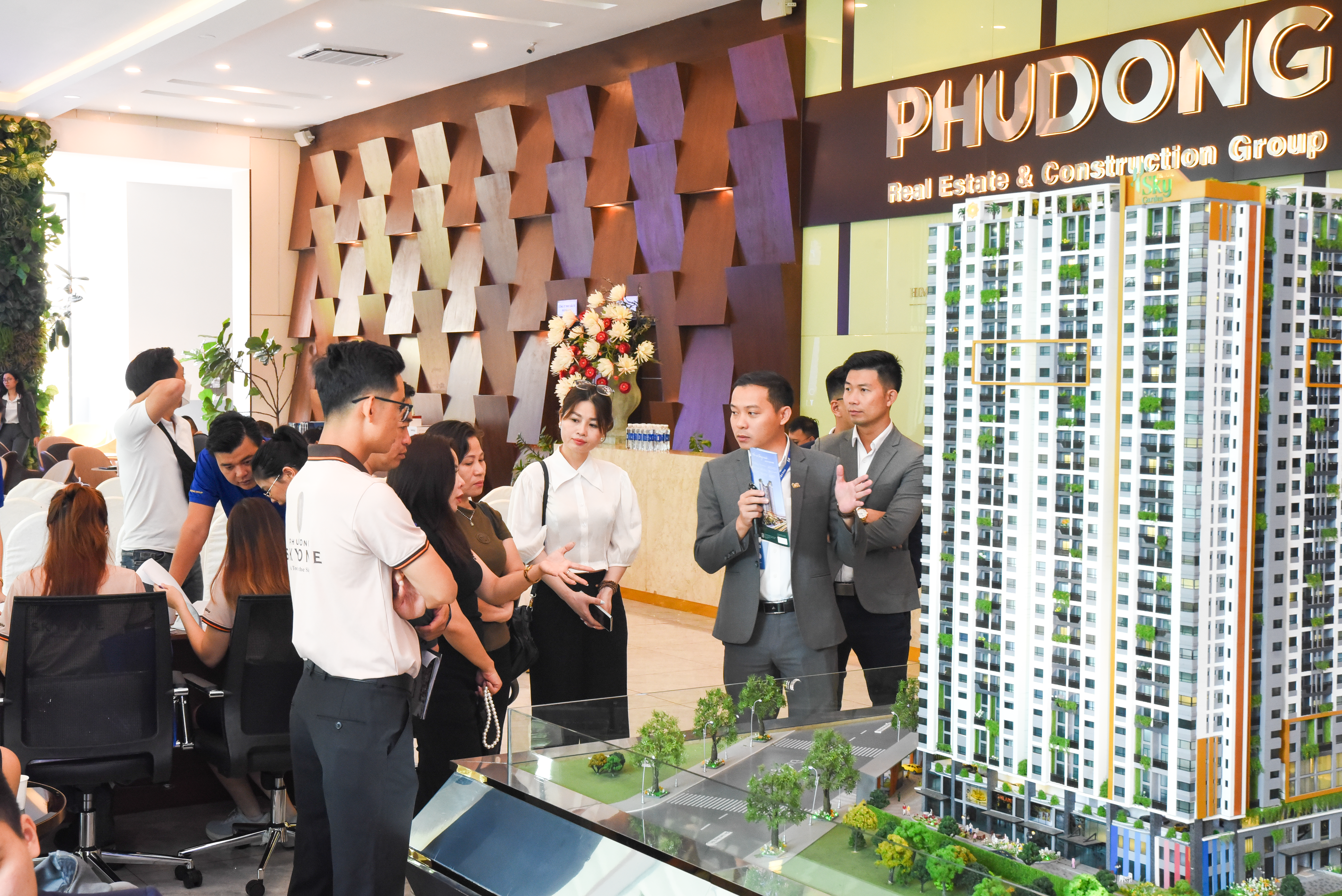 hiện ở TP.Hồ Chí Minh, người tìm kiếm chung cư quan tâm nhiều nhất các dự án ở khu vực dân cư đông đúc