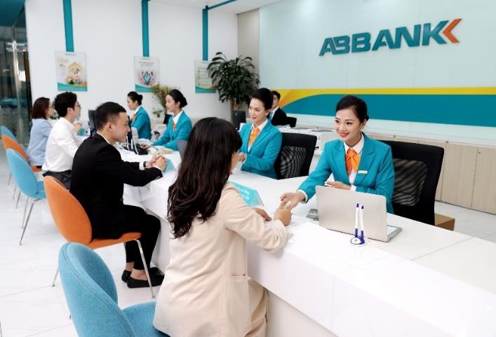 ABBANK là một ngân hàng TMCP có bề dày lịch sử 31 năm và mạng lưới hoạt động 165 chi nhánh trên toàn quốc