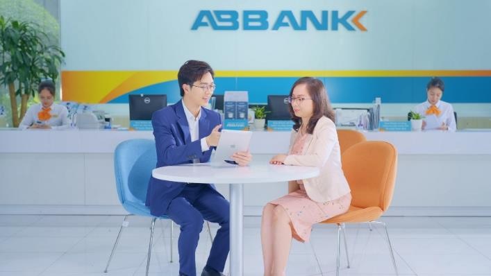 ABBANK đẩy mạnh chiến lược phát triển mảng ngân hàng bán lẻ 