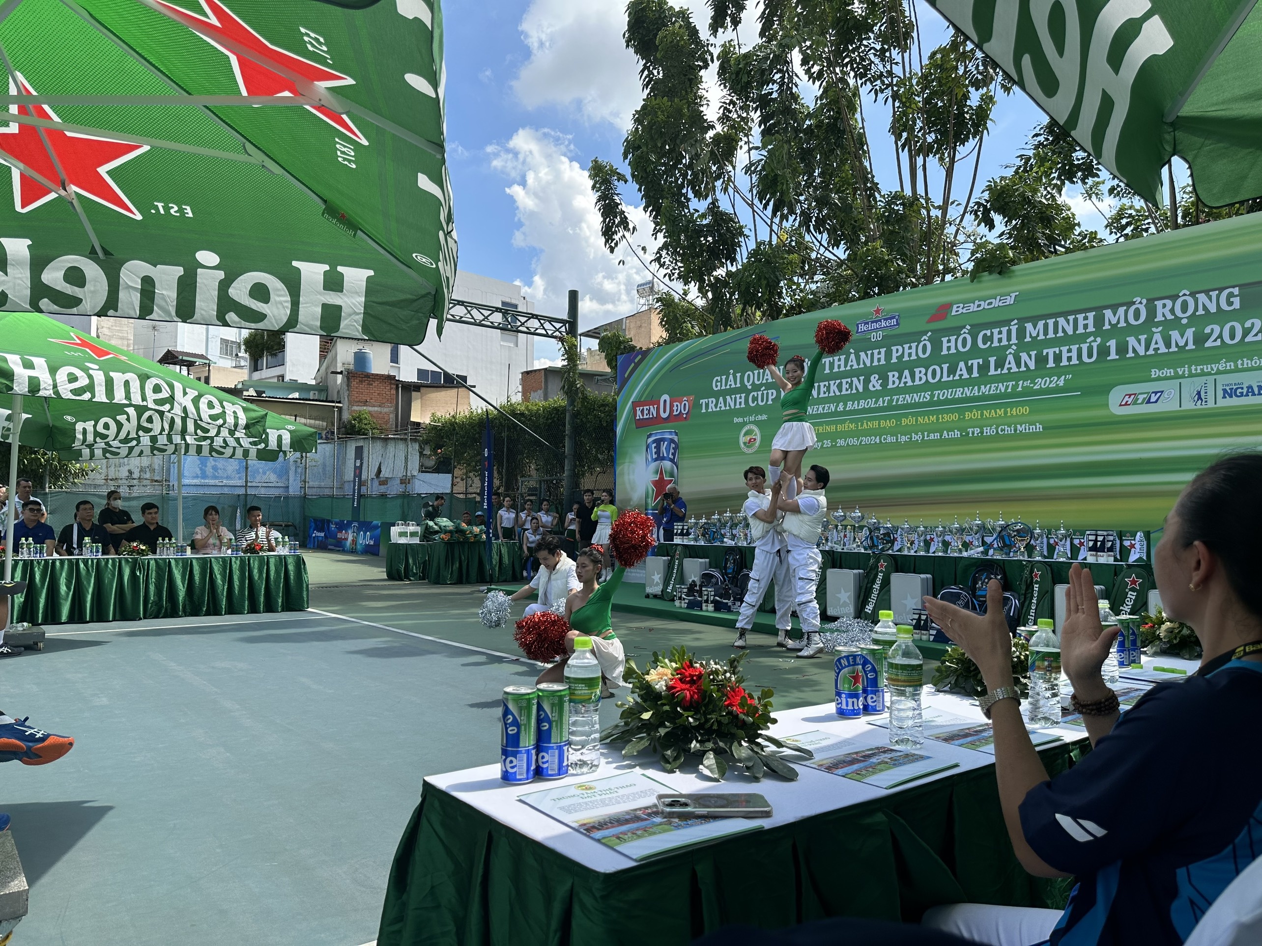 TP.Hồ Chí Minh: Khởi tranh cup Heineken & Babolat