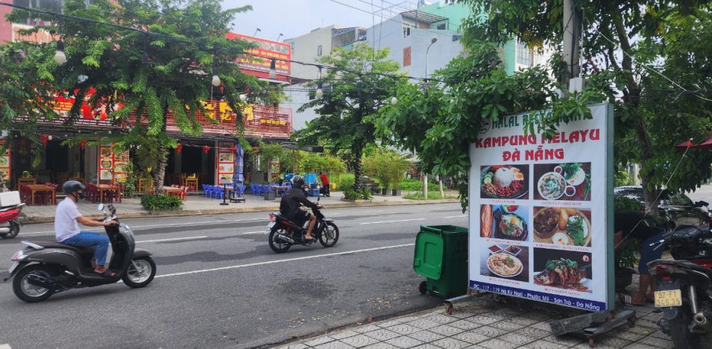 Một nhà hàng Halal, chuyên phục vụ người Hồi giáo tại Đà Nẵng