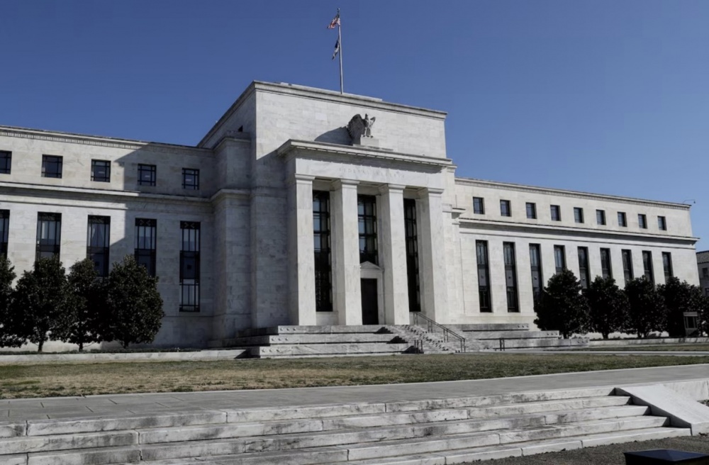 Fed khó giảm lãi suất