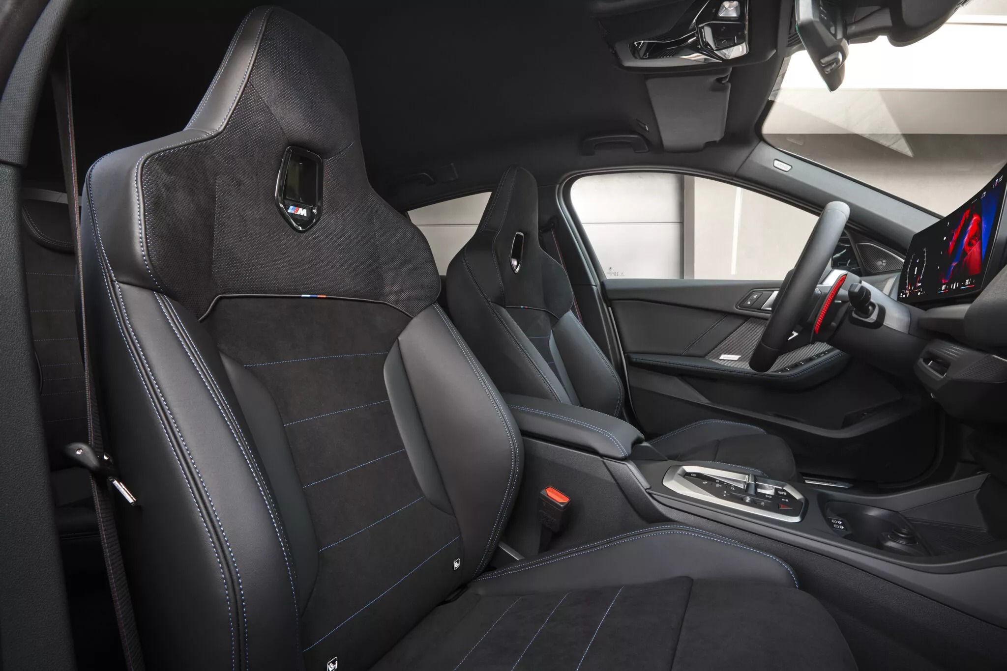 BMW 1-Series 2025 ra mắt: Thay đổi nhẹ nhàng, nội thất xịn không kém nhóm trên, giá dự kiến hút khách ở cả phân khúc xe sang lẫn phổ thông- Ảnh 23.
