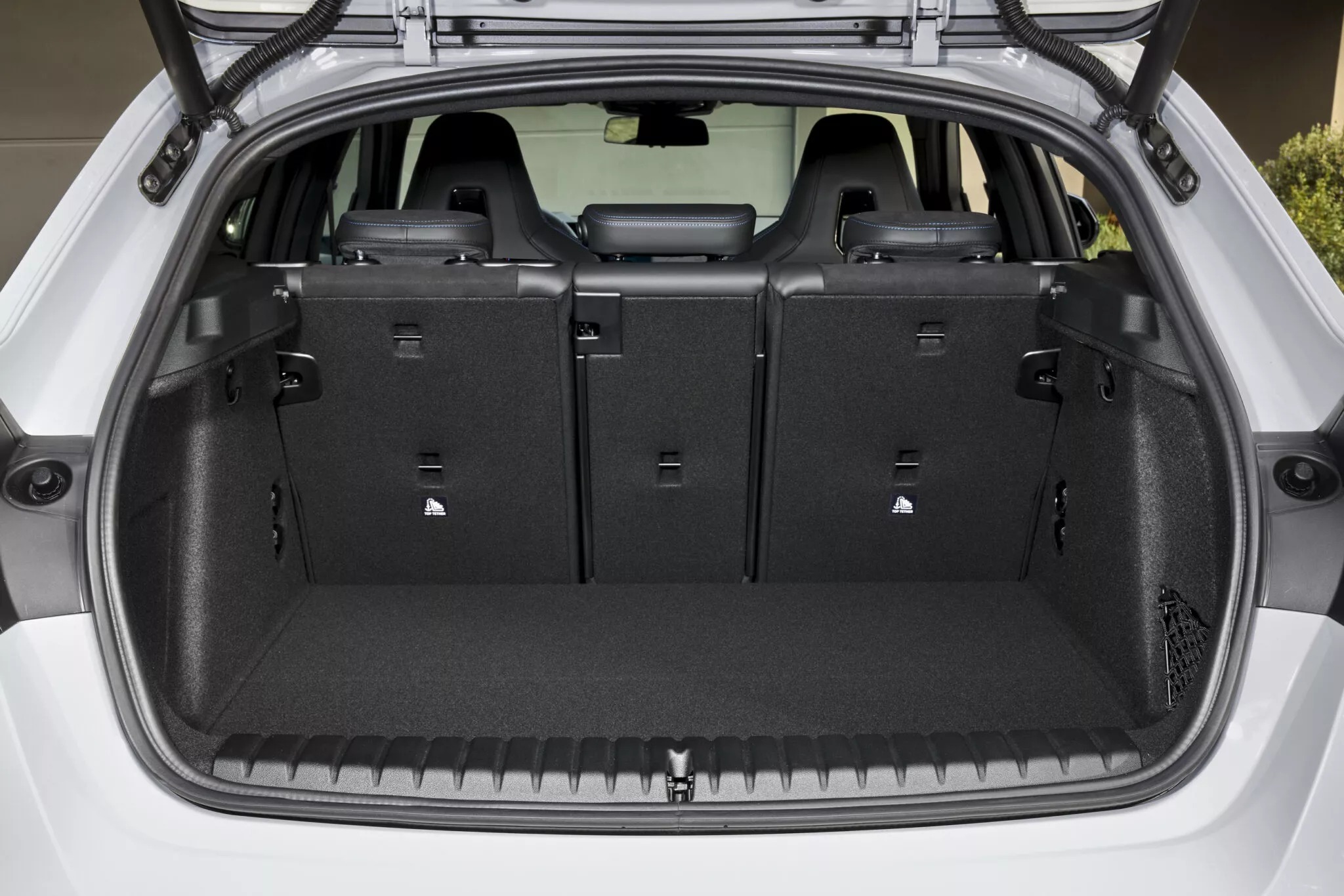 BMW 1-Series 2025 ra mắt: Thay đổi nhẹ nhàng, nội thất xịn không kém nhóm trên, giá dự kiến hút khách ở cả phân khúc xe sang lẫn phổ thông- Ảnh 25.