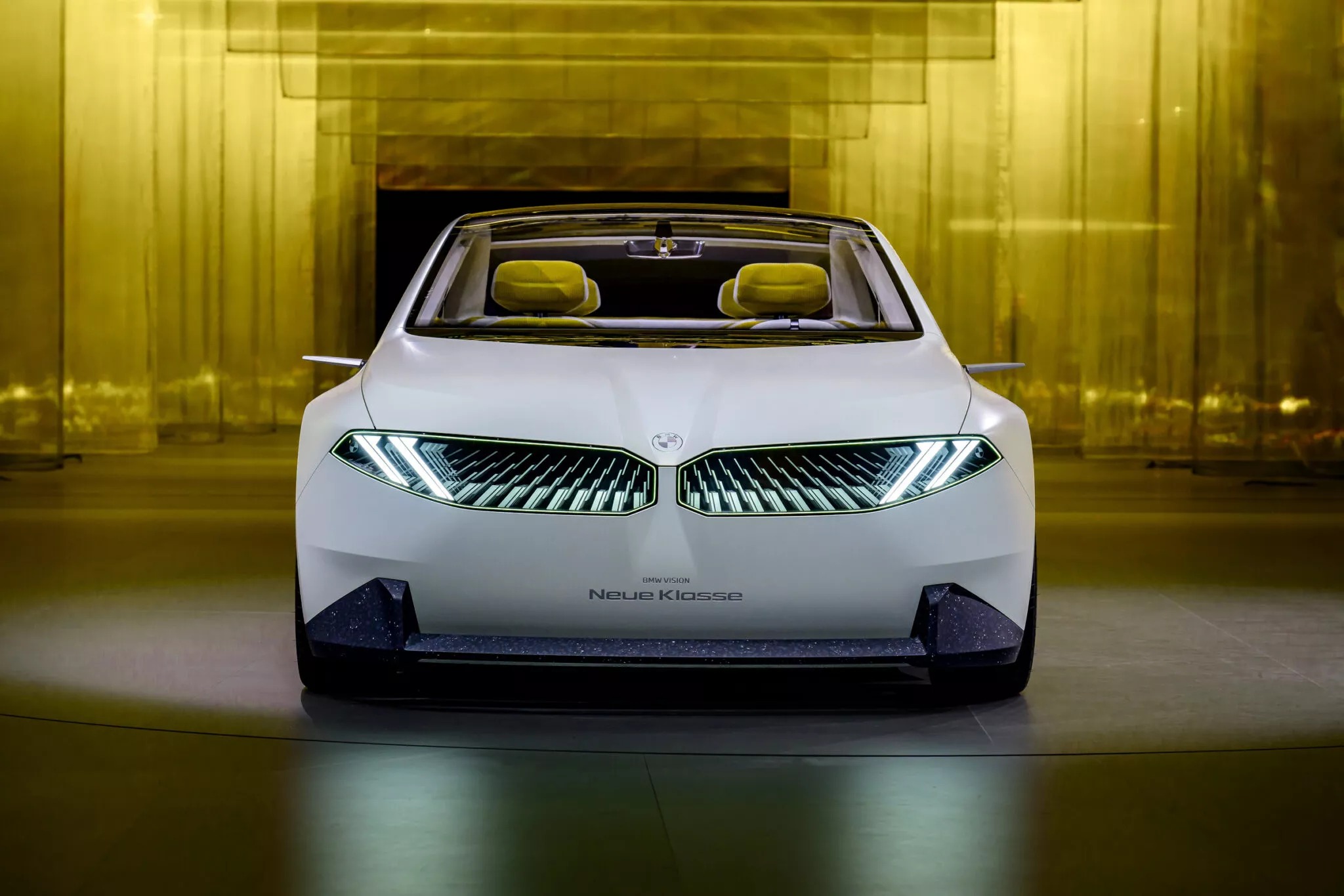 Xem trước BMW 3-Series 2025 sắp ra mắt: Thiết kế lột xác hoàn toàn, HUD to kỷ lục, động cơ điện không dưới 300 mã lực- Ảnh 3.