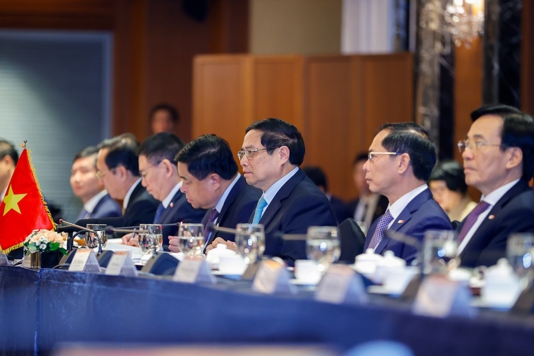 Thủ tướng thúc đẩy 'những chân trời hợp tác mới' với các tập đoàn hàng đầu Hàn Quốc