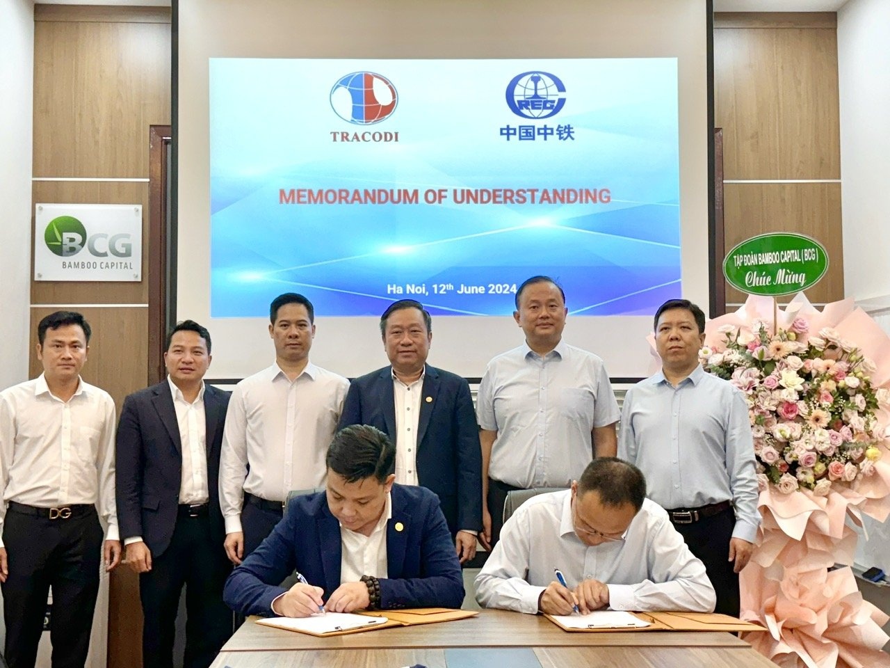racodi ký kết cùng Tập đoàn Đường sắt Quốc tế Trung Quốc nhằm đầu tư và phát triển các dự án hạ tầng giao thông, phát triển hạ tầng khu công nghiệp và nhà ở xã hội tại Việt Nam