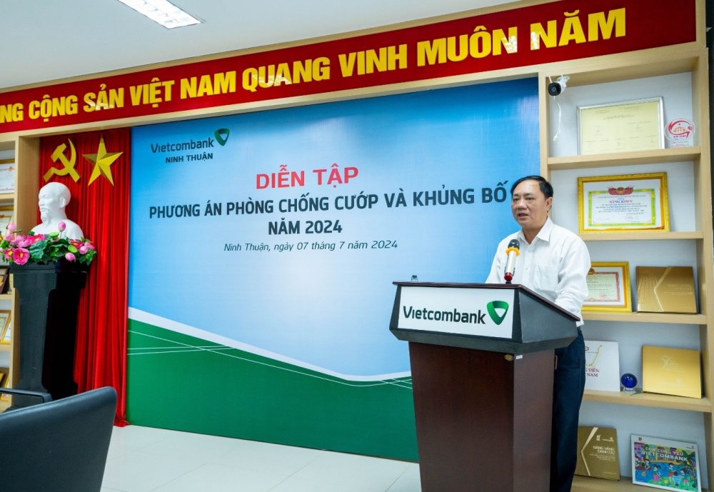 Ninh Thuận: Diễn tập phòng, chống tội phạm cướp ngân hàng