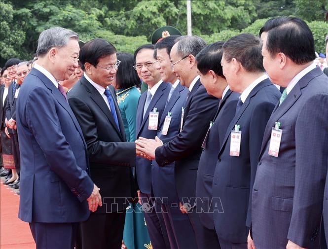 Lễ đón chính thức Chủ tịch nước Tô Lâm thăm cấp Nhà nước tới Lào- Ảnh 6.