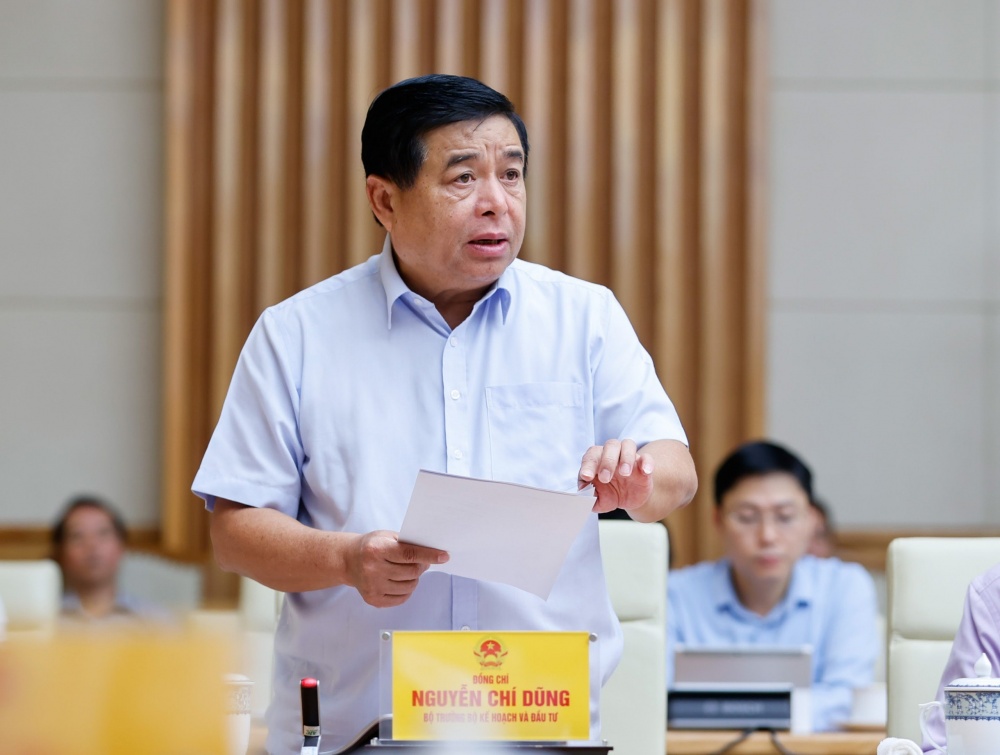 Bộ trưởng Nguyễn Chí Dũng báo cáo tại Hội nghị