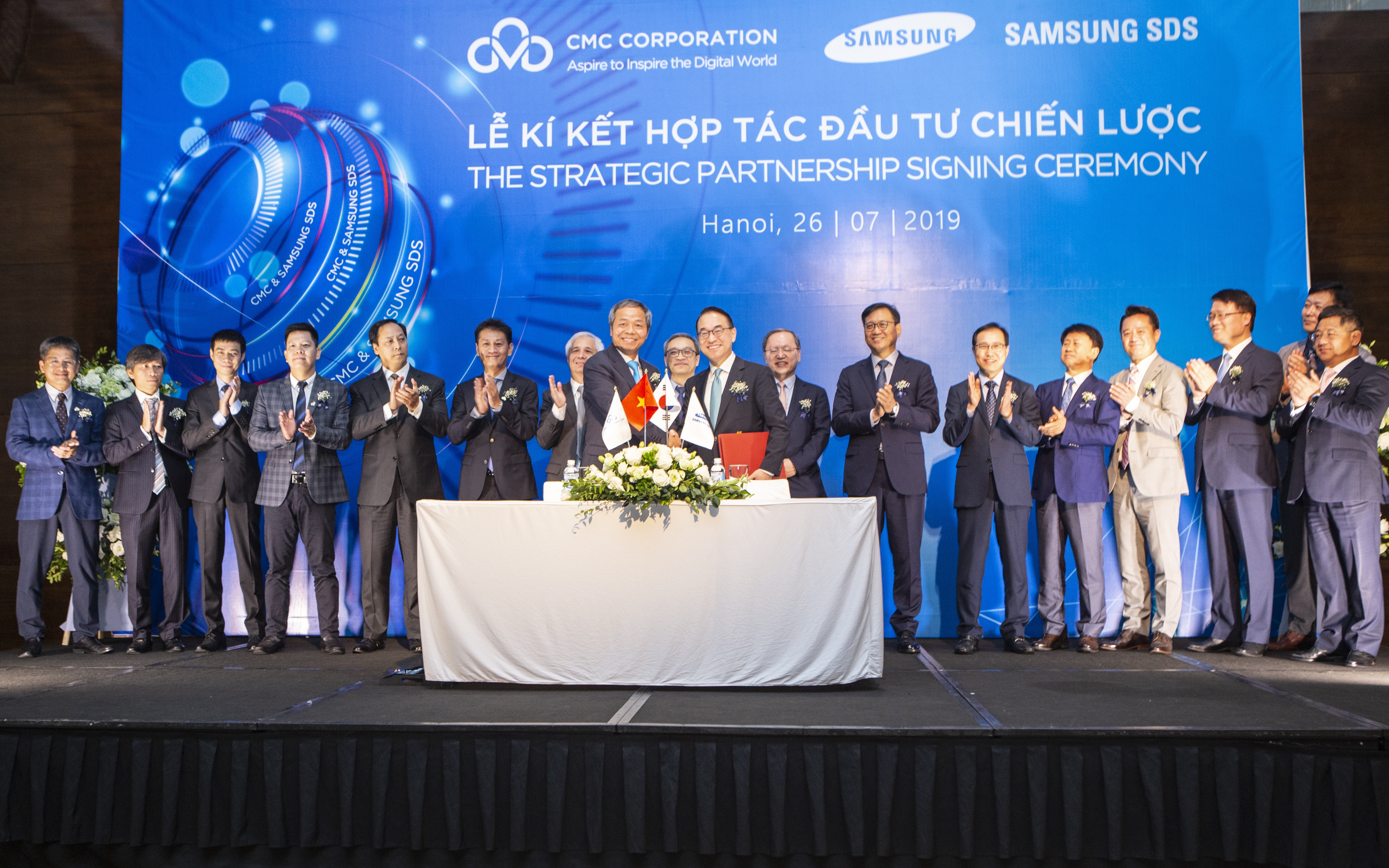 Samsung SDS và CMC ký kết  hợp đồng hợp tác đầu tư chiến lược.