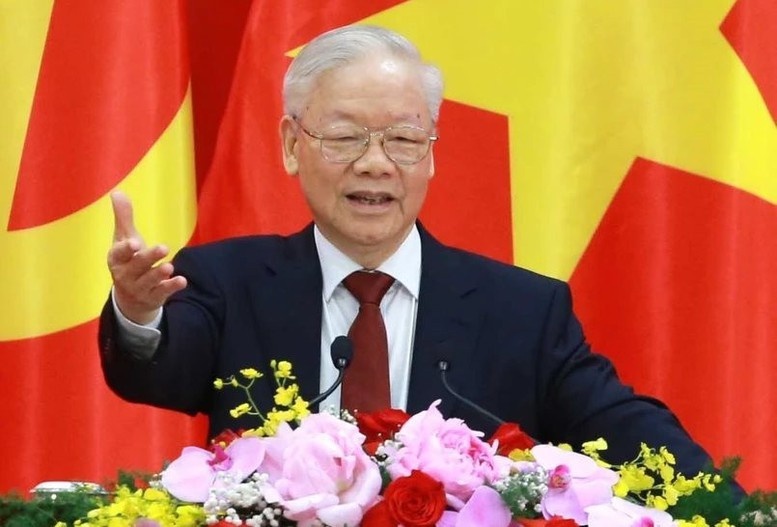 Bộ Chính trị quyết định trao Huân chương Sao Vàng tặng Tổng Bí thư Nguyễn Phú Trọng vì có nhiều công lao to lớn, đặc biệt xuất sắc cho sự nghiệp cách mạng của Đảng, dân tộc