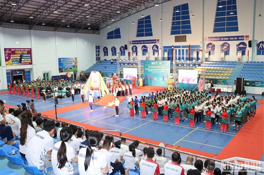 Quang cảnh Lễ khai mạc Hội thao các Công đoàn cơ sở BIDV khu vực Nam Trung Bộ năm 2024