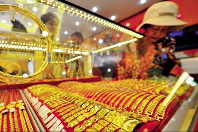 NHNN chi nhánh TP. Hồ Chí Minh đề nghị các sở ngành liên quan tăng cường phối hợp kiểm tra, giám sát, hậu kiểm đối với doanh nhhiệp sản xuất vàng trang sức mỹ nghệ - Ảnh: SJA 