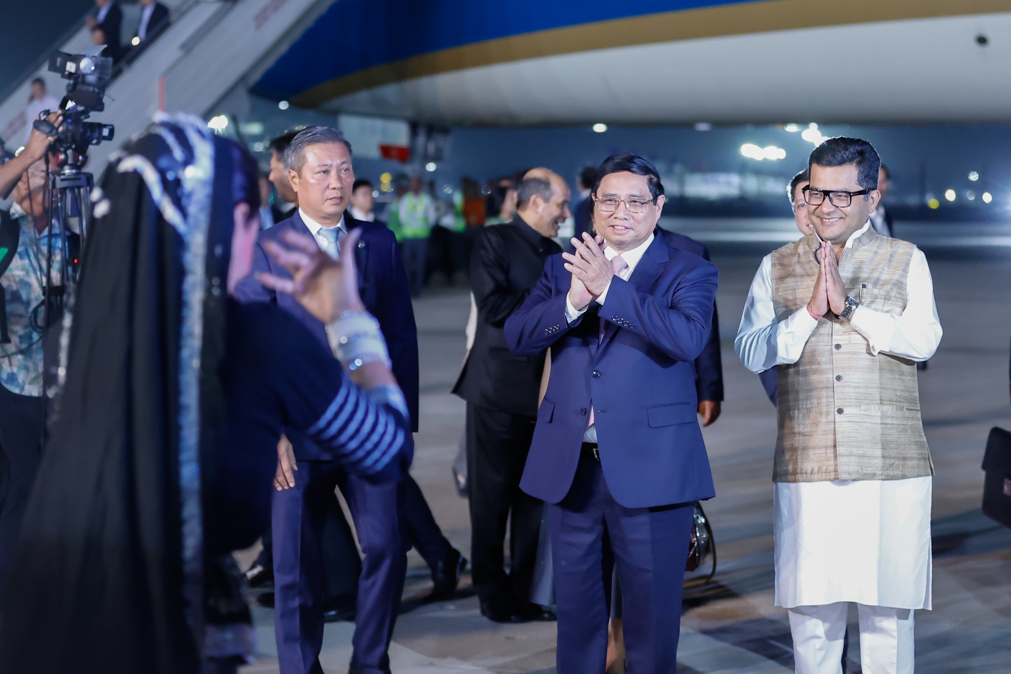 Thủ tướng Phạm Minh Chính đến New Delhi, bắt đầu chuyến thăm cấp Nhà nước tới Ấn Độ
