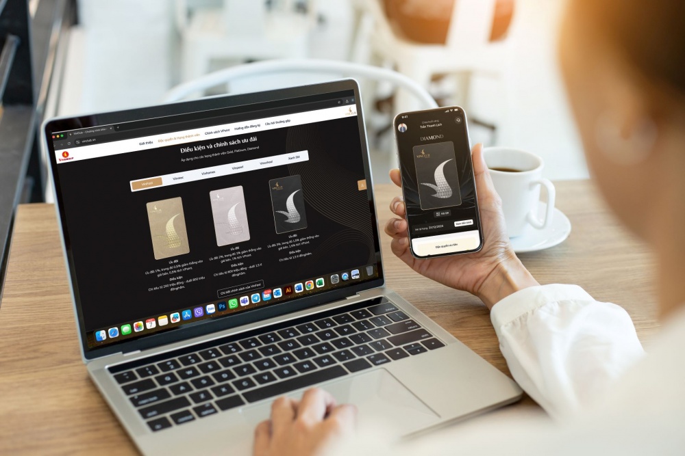 Hiện khách hàng có thể dễ dàng tải app VinClub để tra cứu hạng thẻ thành viên cùng nhiều quyền lợi hấp dẫn