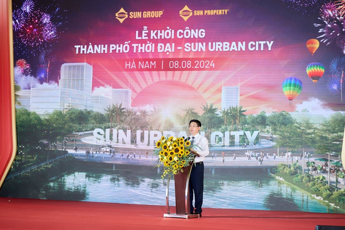 Ông Trương Quốc Huy - Phó Bí thư Tỉnh ủy, Chủ tịch UBND tỉnh Hà Nam phát biểu tại lễ khởi công dự án Sun Urban City.