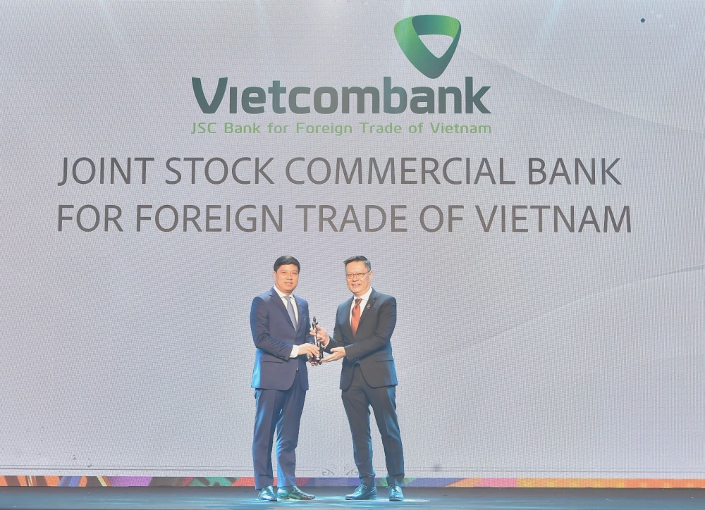 HR ASIA vinh danh Vietcombank tại tất cả các hạng mục giải thưởng “Nơi làm việc tốt nhất châu Á” năm 2024