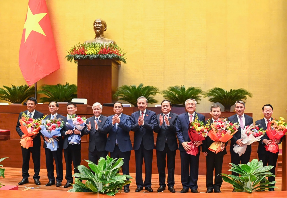 Quốc hội phê chuẩn bổ nhiệm 3 Phó thủ tướng, 2 Bộ trưởng; bầu Chánh án TANDTC và Viện trưởng VKSNDTC