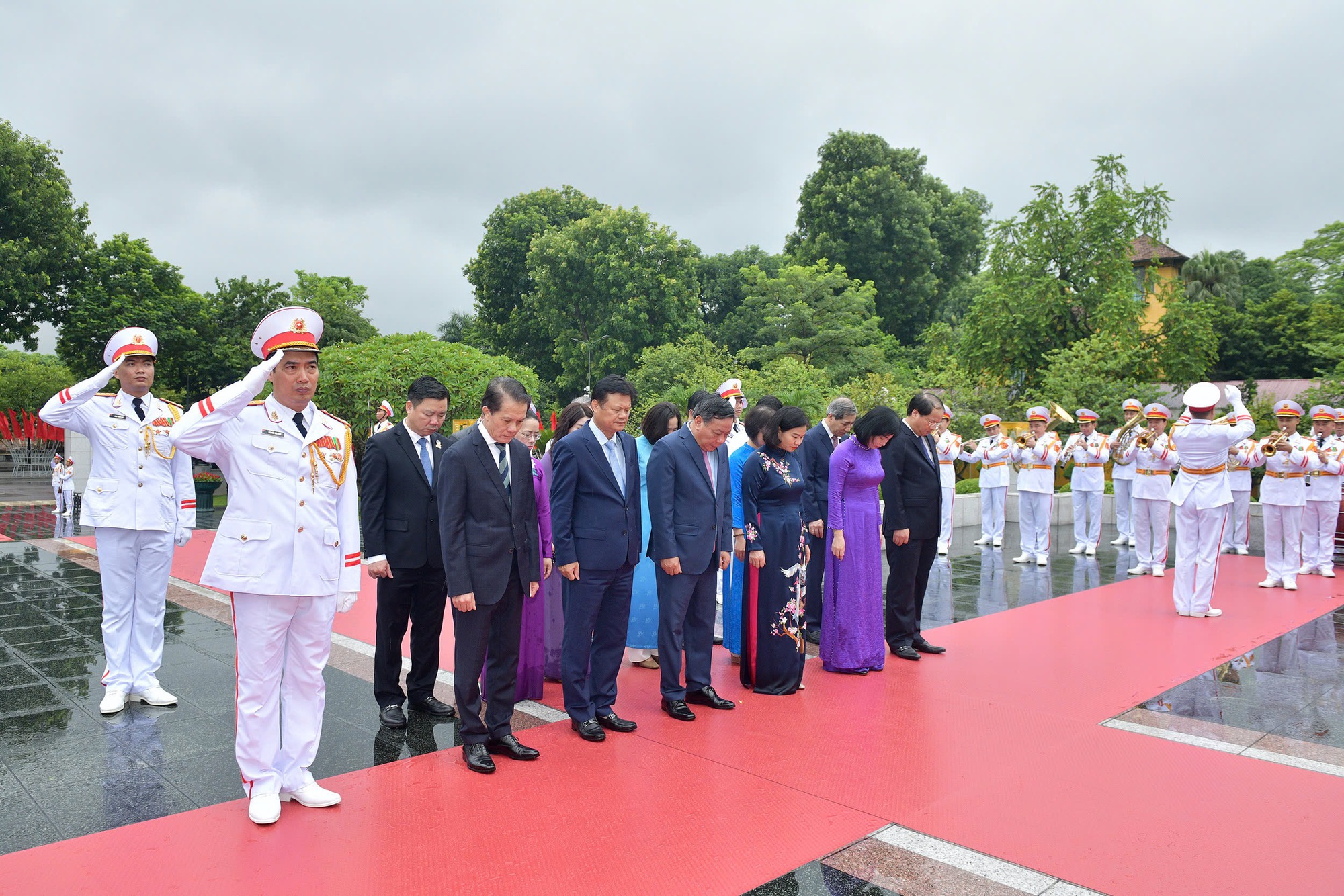 Chùm ảnh: Lãnh đạo Đảng, Nhà nước vào Lăng viếng Chủ tịch Hồ Chí Minh nhân dịp 79 năm Quốc khánh 2/9- Ảnh 9.