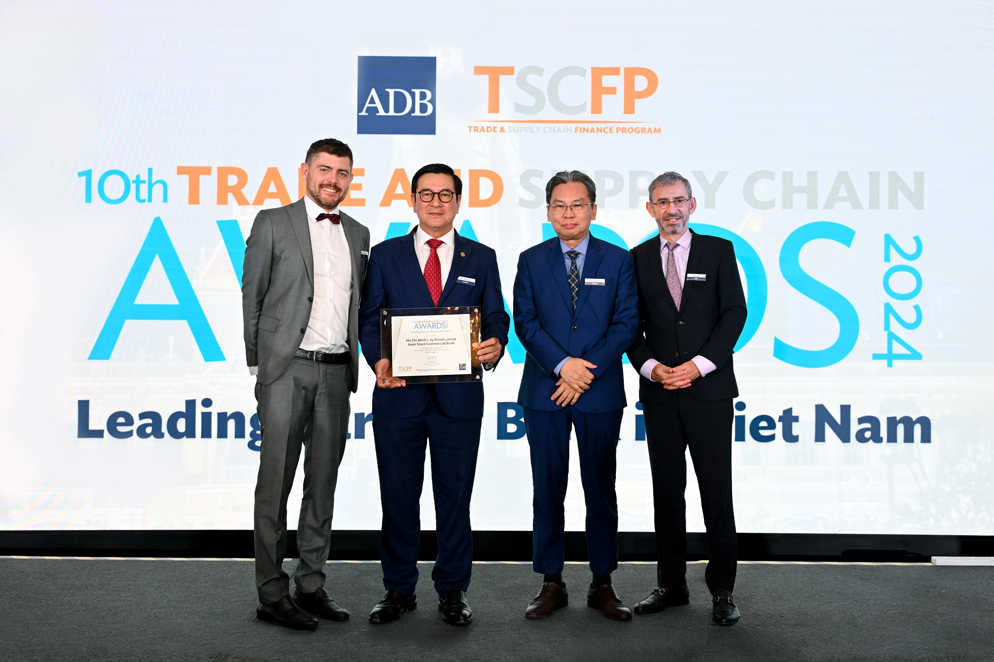 ADB vinh danh HDBank, mở rộng mạnh mẽ hợp tác trong tài trợ thương mại