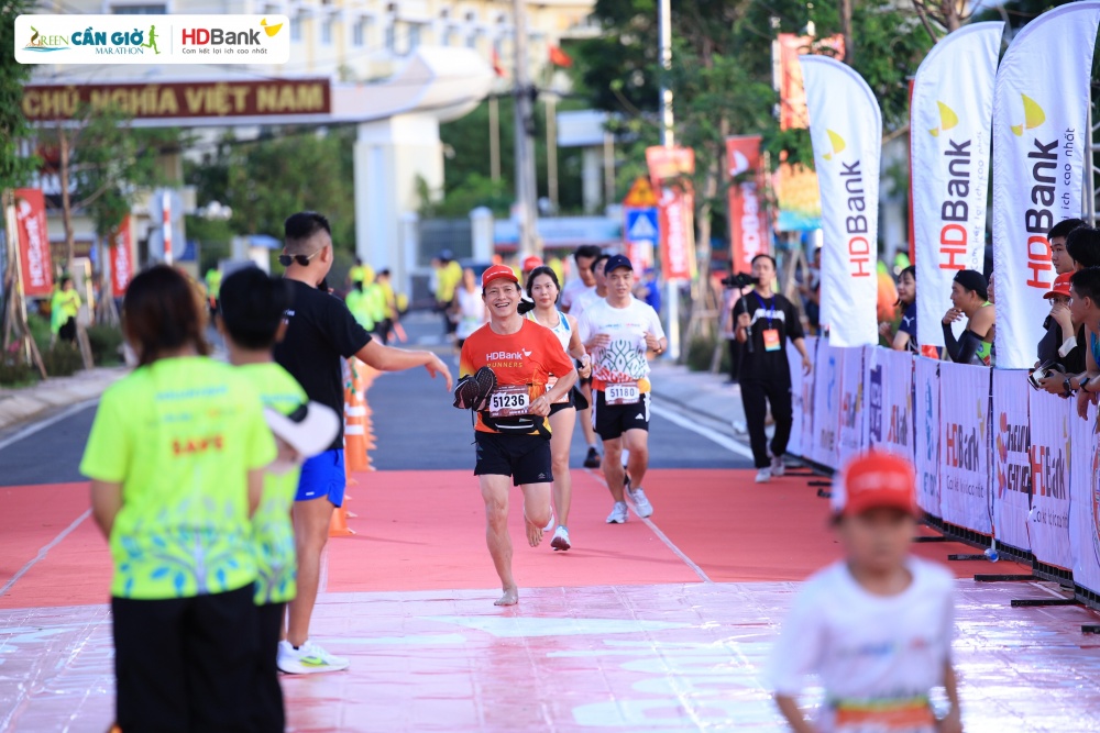 400 HDBank Runners hòa nhịp bước chạy tại Cần Giờ Xanh