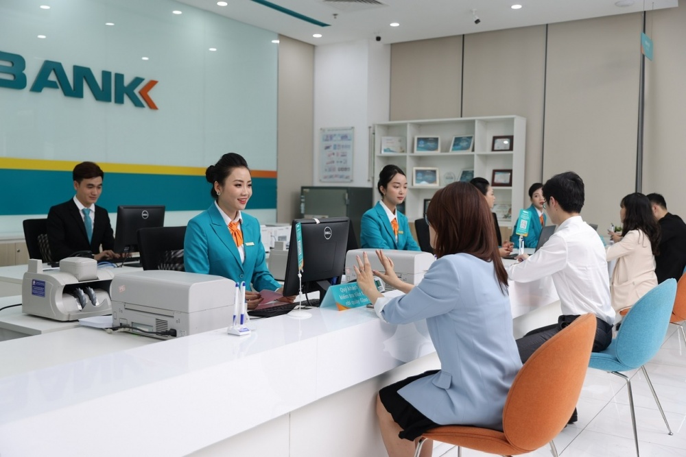 ABBANK giảm đến 0,7% lãi suất cho khách hàng vay sản xuất kinh doanh ngắn hạn và giảm đến 1,5% lãi suất cho khách hàng vay sản xuất kinh doanh trung/dài hạn