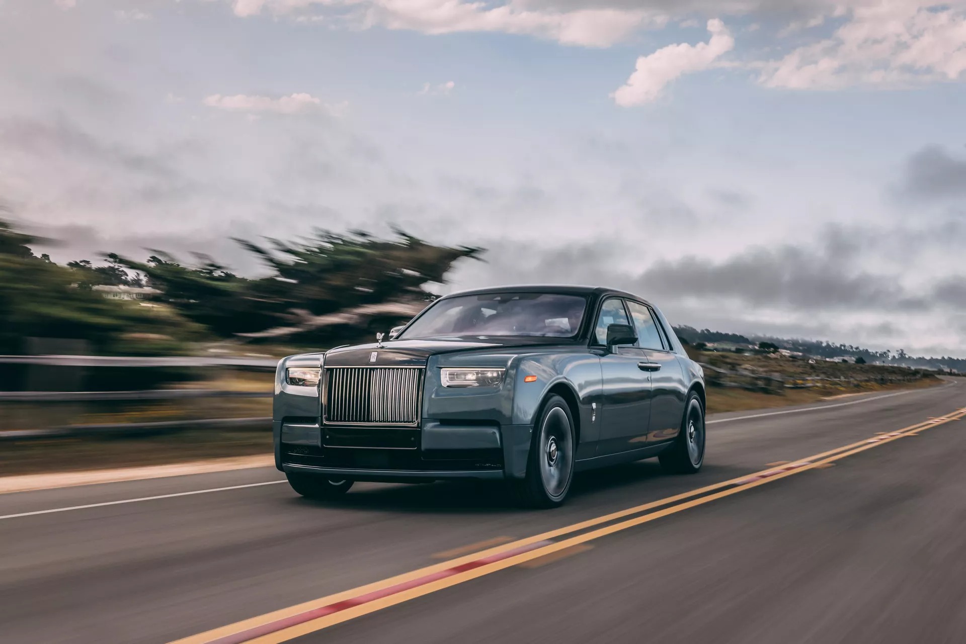 Giới đại gia sẽ đi xe Rolls-Royce gì trong 4 năm tới?