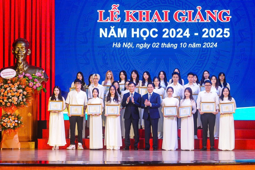 Tiếp tục khẳng định uy tín, thương hiệu của Học viện Ngân hàng