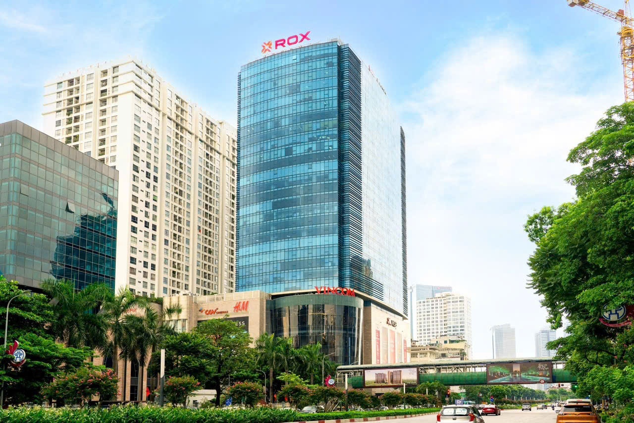 ROX Group tiên phong ứng dụng công nghệ thông minh.