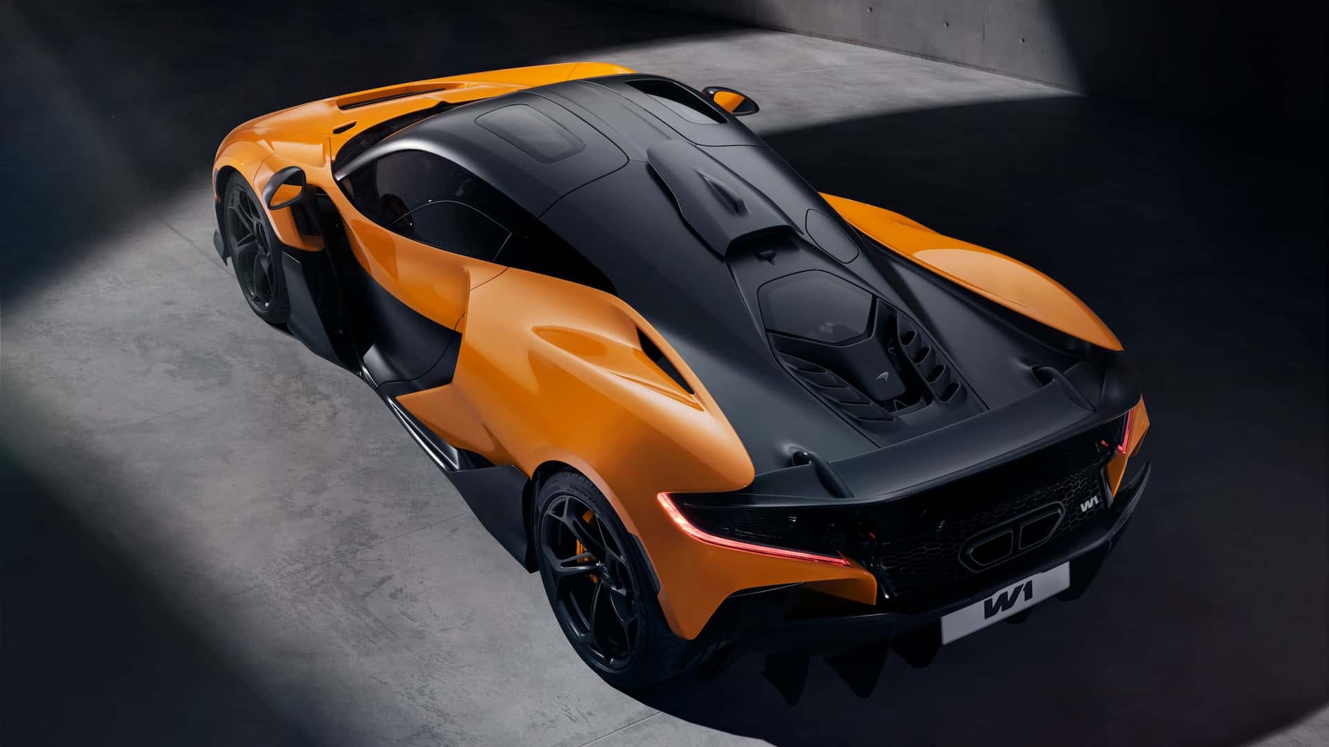McLaren W1 - Siêu xe nhanh nhất, mạnh nhất lịch sử hãng với 1.258hp, sản xuất giới hạn 399 chiếc- Ảnh 11. McLaren W1 - Siêu xe nhanh nhất, mạnh nhất lịch sử hãng với 1.258hp, sản xuất giới hạn 399 chiếc- Ảnh 11.