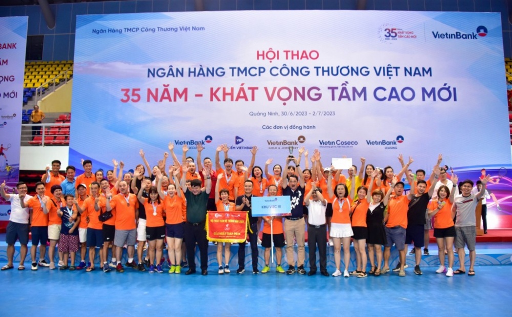 Kết nối sức mạnh tập thể phát triển VietinBank Kết nối sức mạnh tập thể phát triển VietinBank
