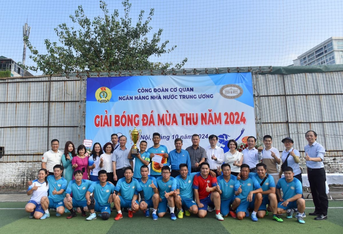 Bế mạc Giải bóng đá mùa thu 2024