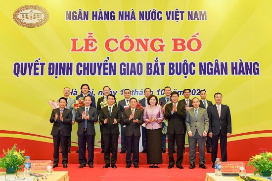 Công bố quyết định chuyển giao bắt buộc CB cho Vietcombank  và Oceanbank cho MB